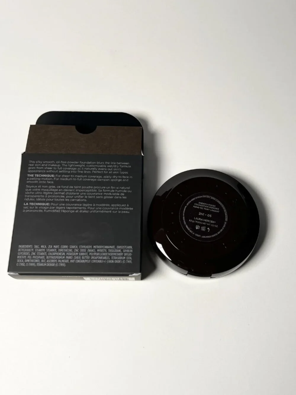 Laura Mercier Smooth Finish Foundation Powder Shade 2N1 05 Full Regular Size